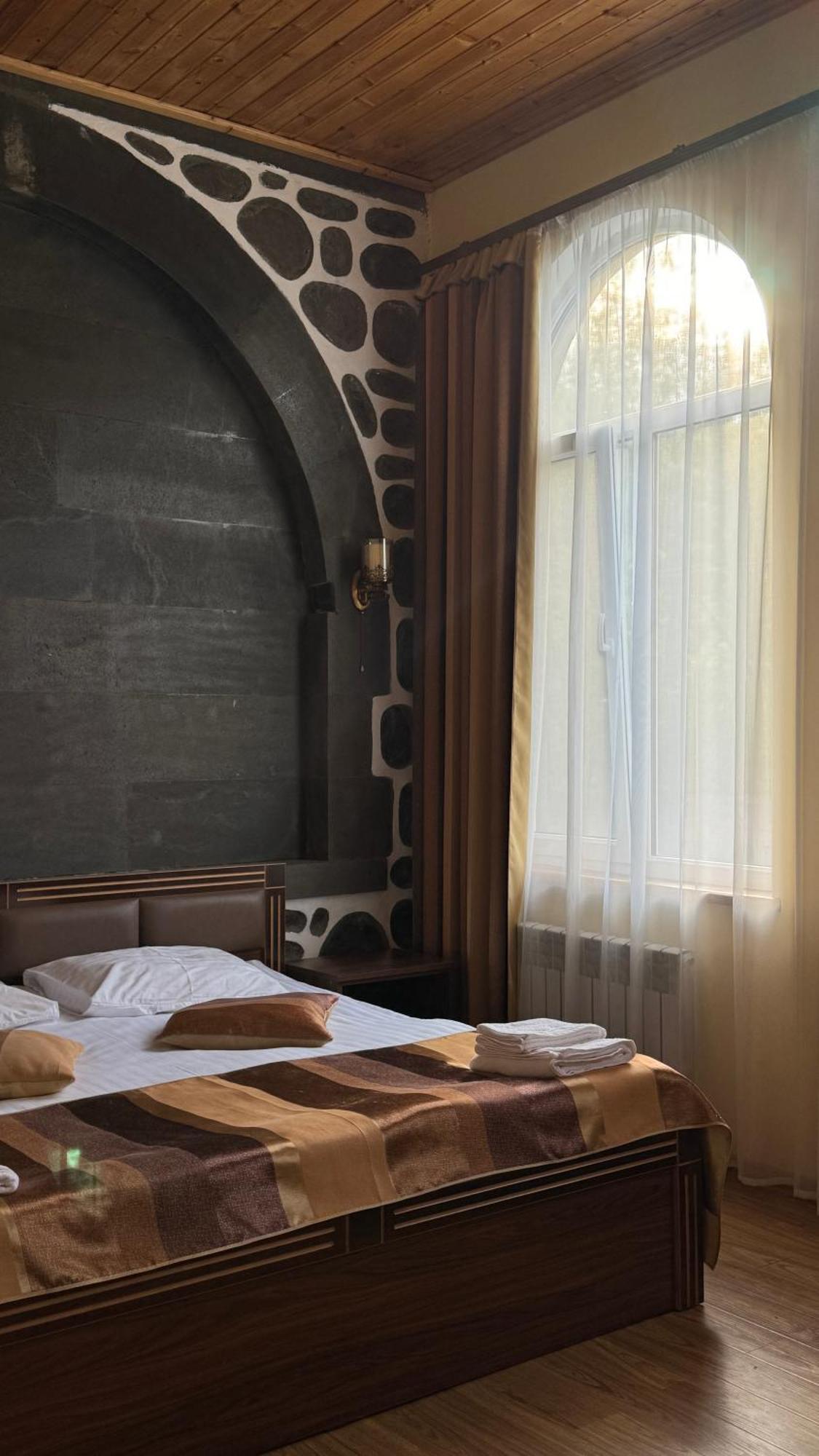 גוריס Kirch Hotel & Restaurant מראה חיצוני תמונה