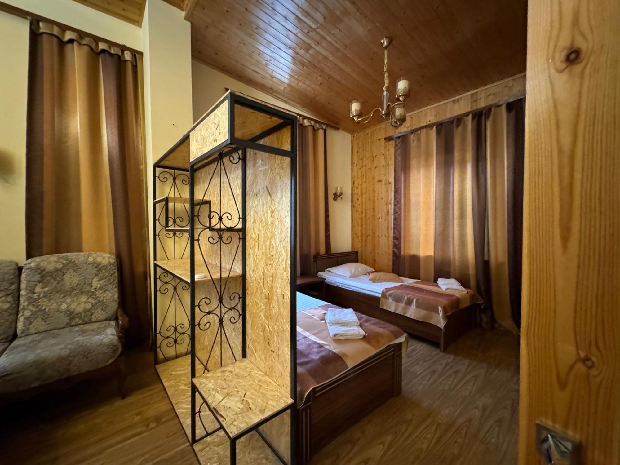 גוריס Kirch Hotel & Restaurant מראה חיצוני תמונה