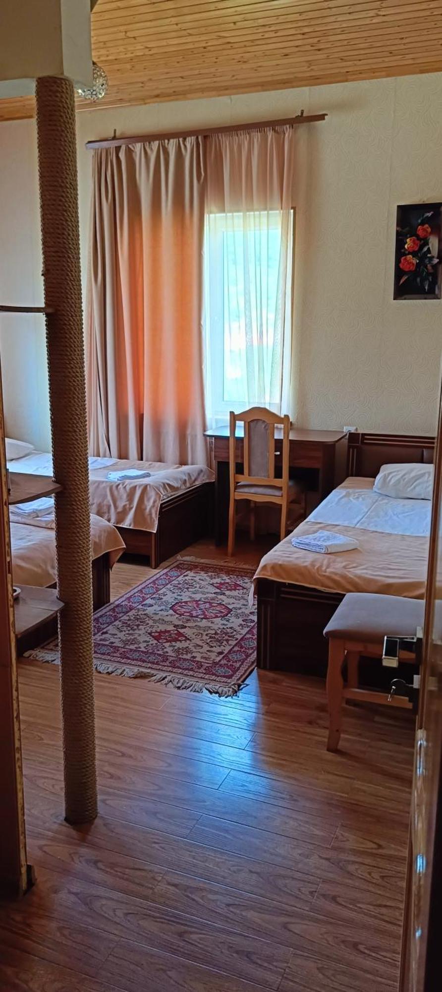 גוריס Kirch Hotel & Restaurant מראה חיצוני תמונה