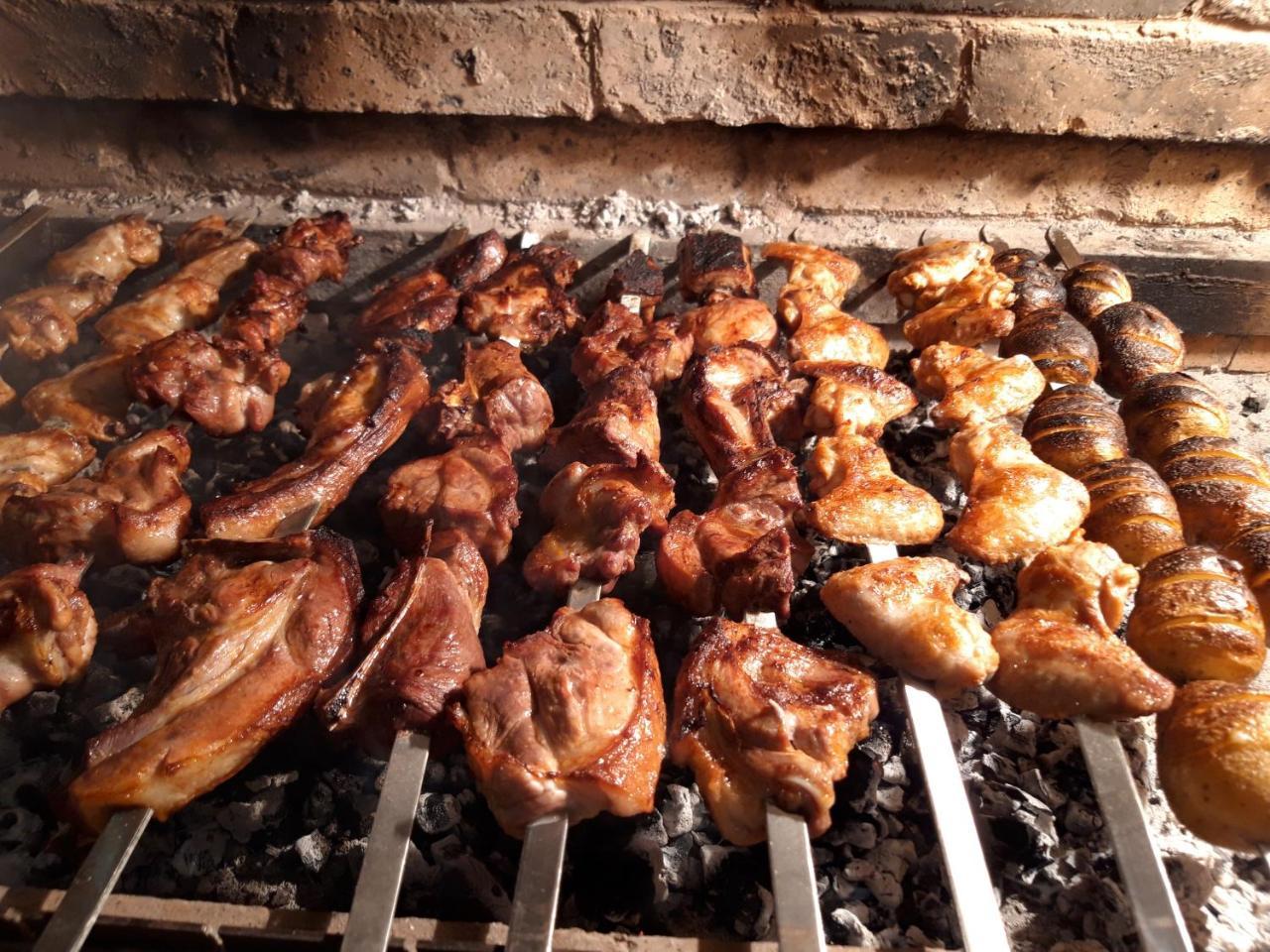 גוריס Kirch Hotel & Restaurant מראה חיצוני תמונה
