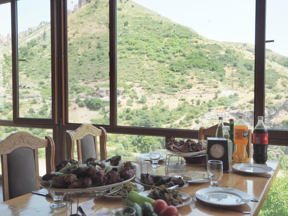 גוריס Kirch Hotel & Restaurant מראה חיצוני תמונה